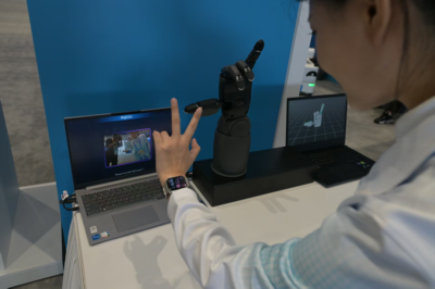 高水平新聞服務(wù)保障讓人耳目一新，2025年上海合作組織峰會(huì)新聞中心正式亮相